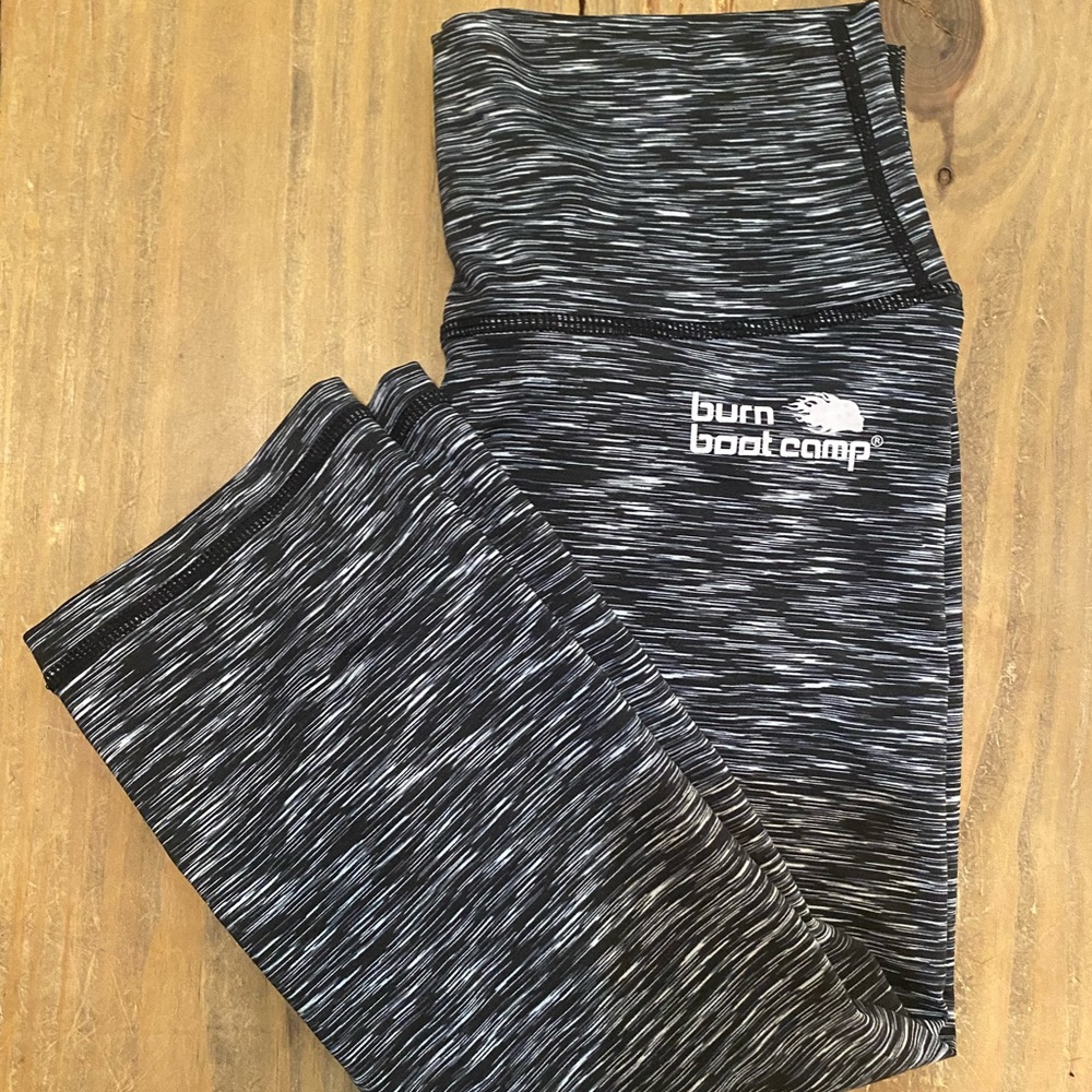 COPY - Burn Boot Camp crop leggings VGUC like new